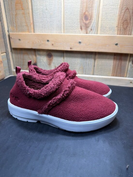 OOFOS Shoes - OOFOS Womens 9 EU 40 Burgundy Red Fleece Slip On Recovery Shoes Comfort Loafers